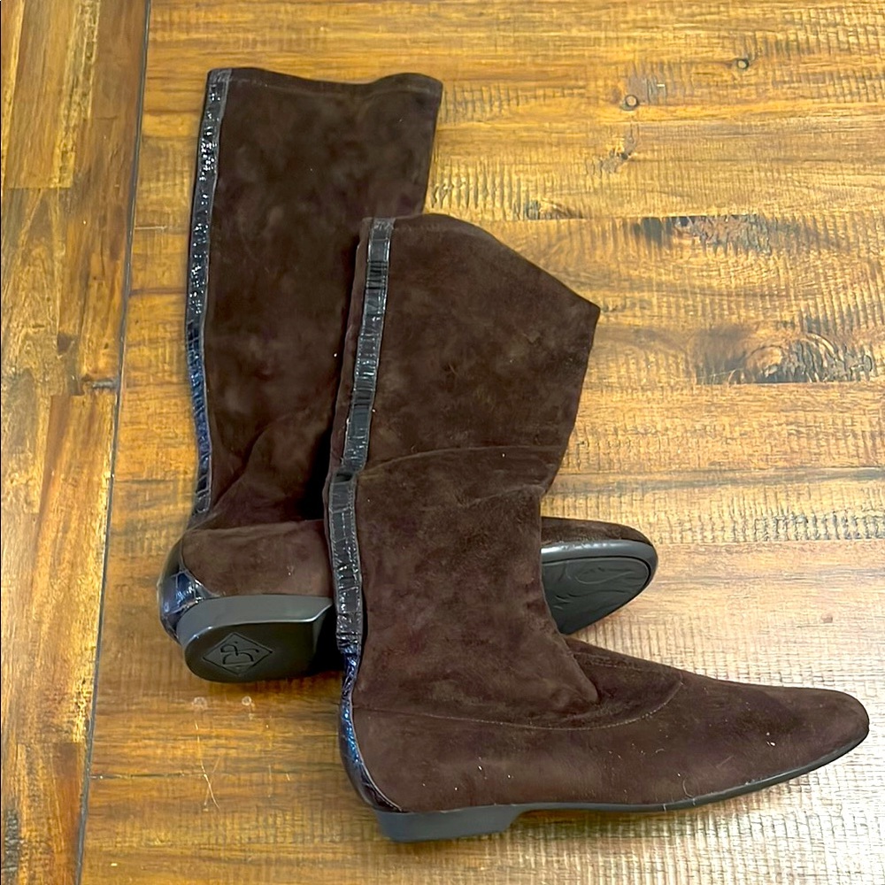 Donald j. Liner Brown Suede Boots with Black Trim